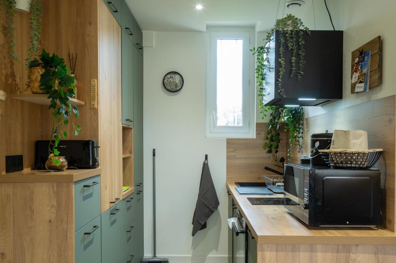 Suite Jungle - Jardin, Netflix Et Parking - Le Manoir Aux Pommes Orbec Exterior photo
